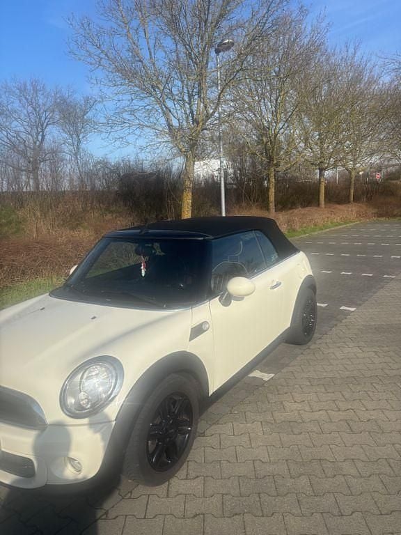 Gebraucht Mini One Cabriolet 98 PS (72 kW) 2012 Weiß Cabrio