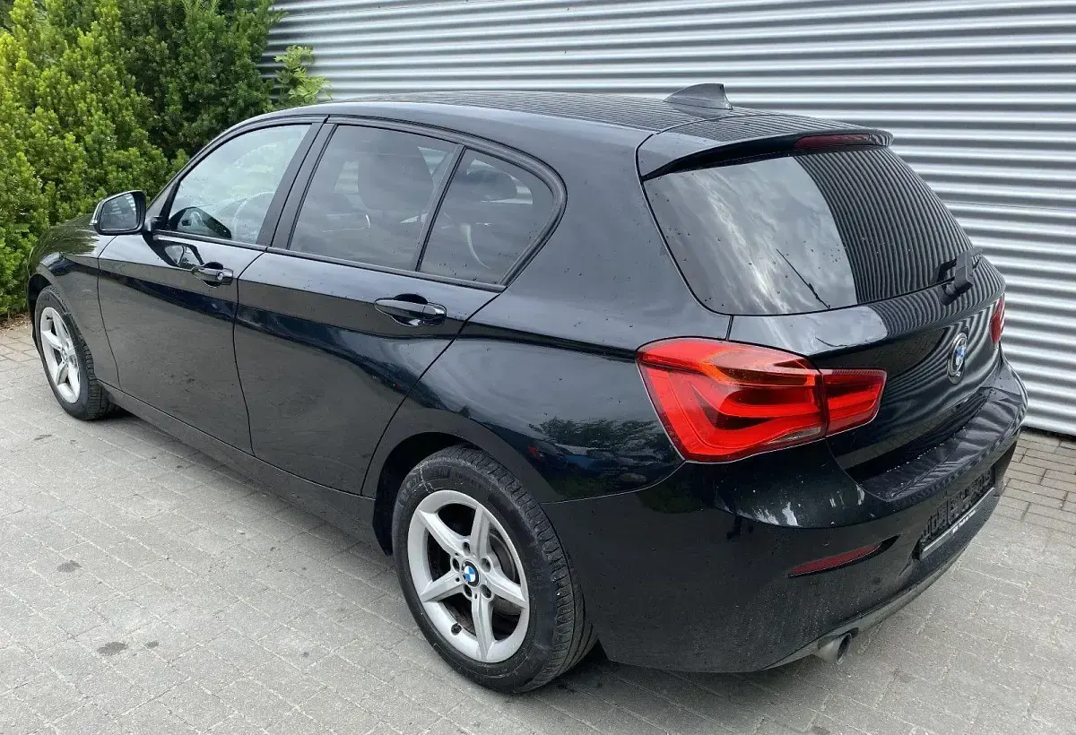 Gebraucht BMW 118 Advantage 136 PS (100 kW) 2015 Schwarz Kleinwagen