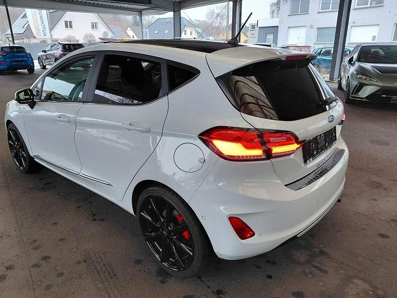 Gebraucht Ford Fiesta Vignale 125 PS (91 kW) 2017 Weiß Limousine