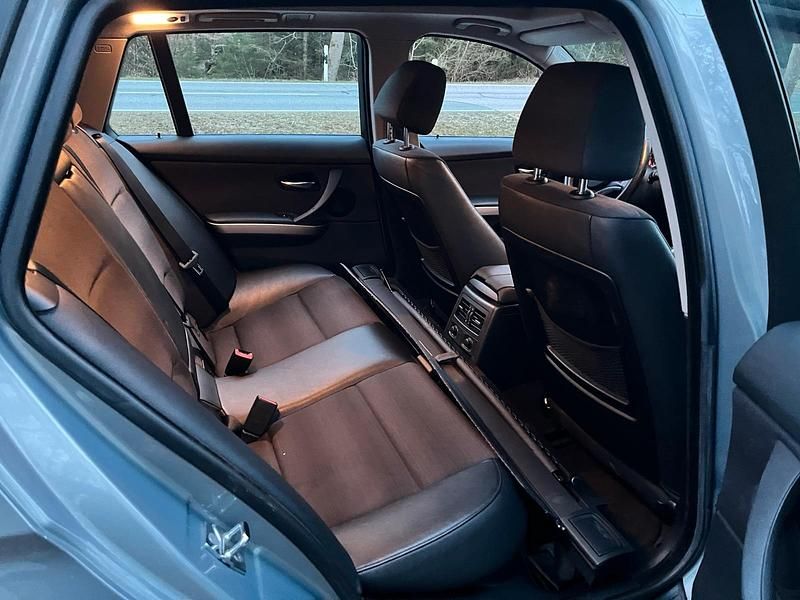 Gebraucht BMW 320 163 PS (119 kW) 2007 Andere farben Kombi