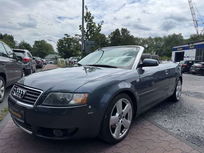 Grau Gebraucht 2007 Audi A4 Cabriolet S-Line Cabrio | 5.990 € - Bild 1/4