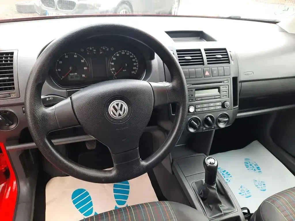 Gebraucht VW Polo Trendline 60 PS (44 kW) 2008 Rot Limousine