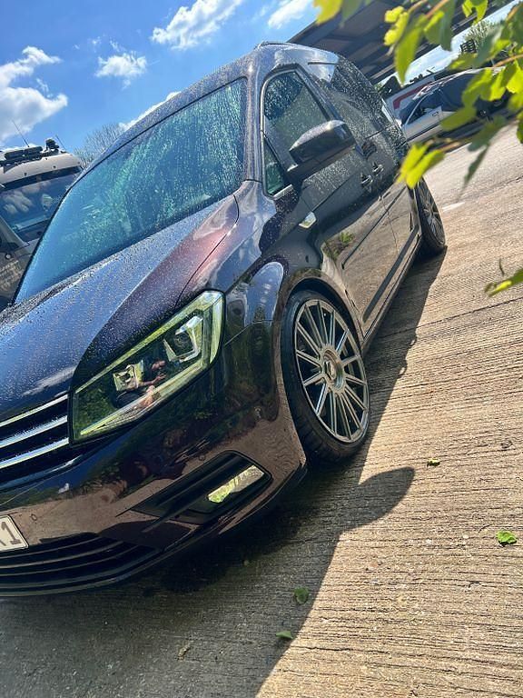 Gebraucht VW Caddy Highline 150 PS (110 kW) 2018 Violet Van / Kleinbus