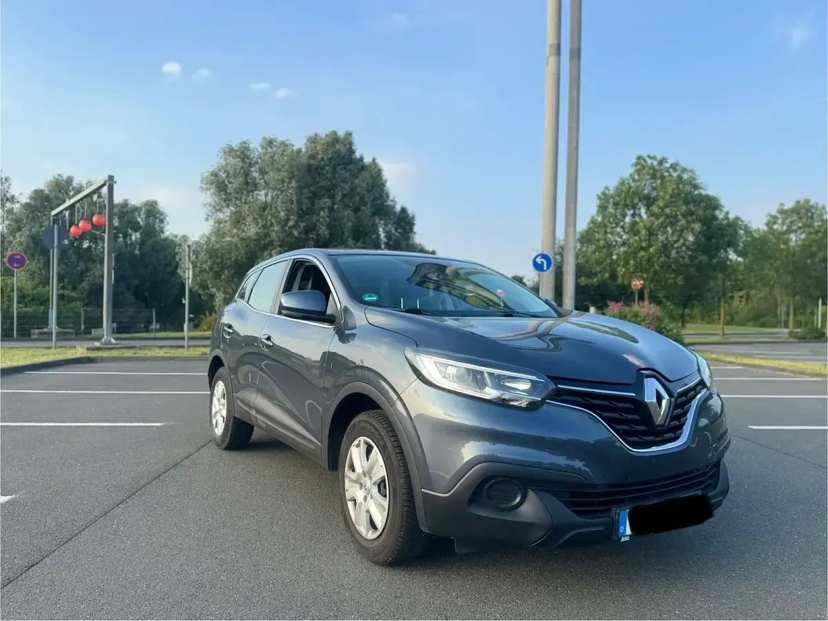 Gebraucht Renault Kadjar Life 130 PS (95 kW) 2017 Grau SUV