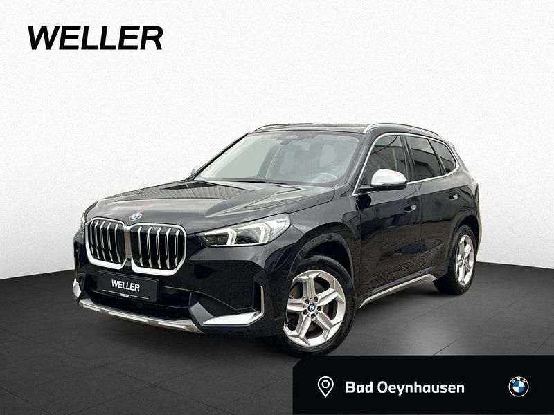 Schwarz ii (schwarz) Gebraucht 2023 BMW X1 Performance SUV | 36.695 € (Superpreis) - Bild 1/4