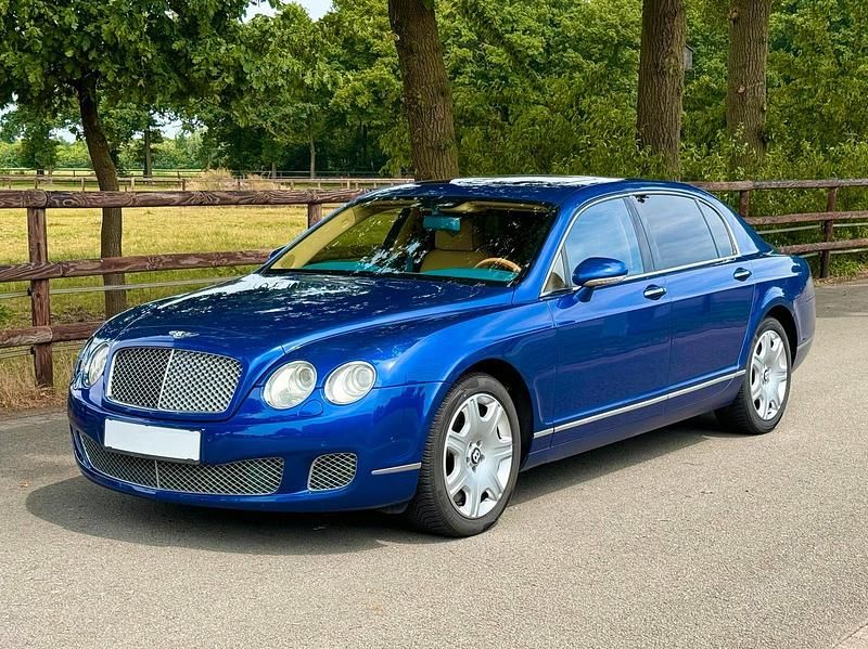 Gebraucht Bentley Continental Flying Spur 610 PS (448 kW) 2009 Blau Limousine
