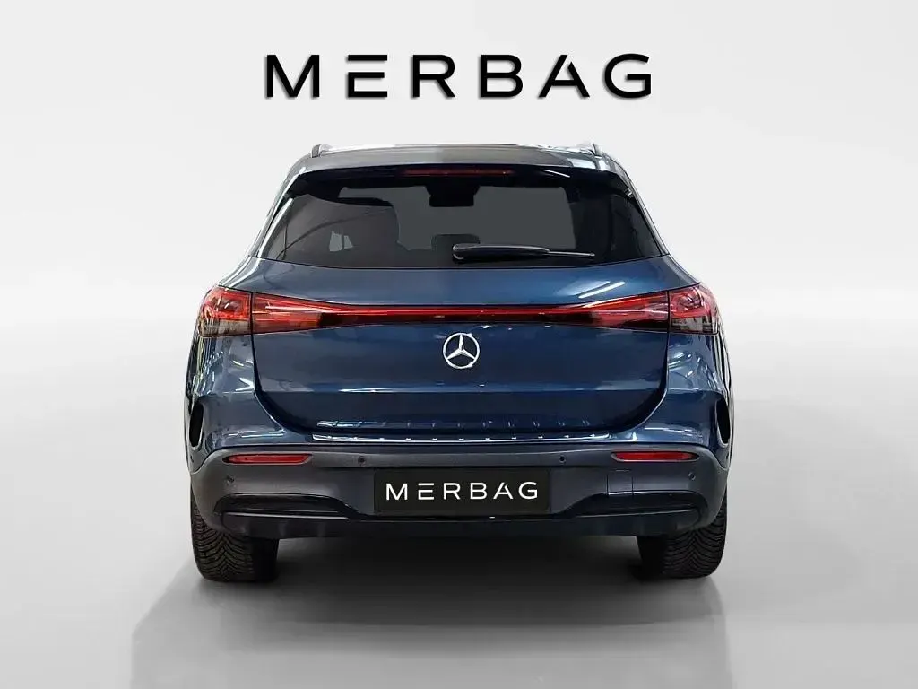 Gebraucht Mercedes EQA300 AMG 167 kW (228 PS) 2023 Blau SUV
