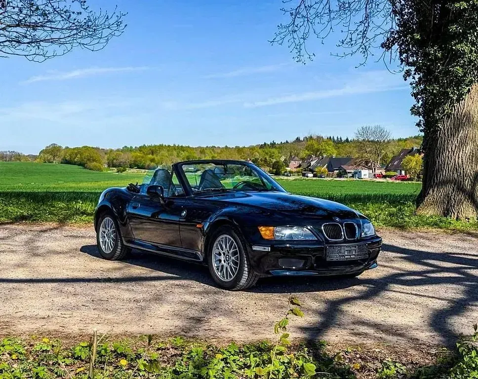 Gebraucht BMW Z3 Sport Line 118 PS (86 kW) 2001 Schwarz Cabrio