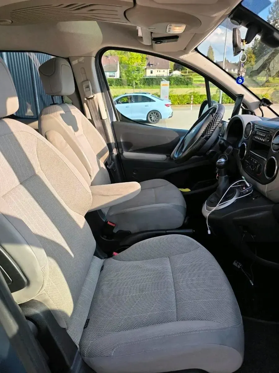 Gebraucht Peugeot Partner 120 PS (88 kW) 2008 Grau Van / Kleinbus