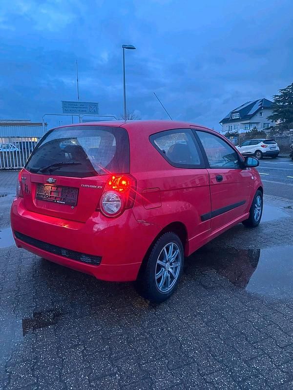 Gebraucht Chevrolet Kalos 80 PS (58 kW) 2009 Rot Kleinwagen