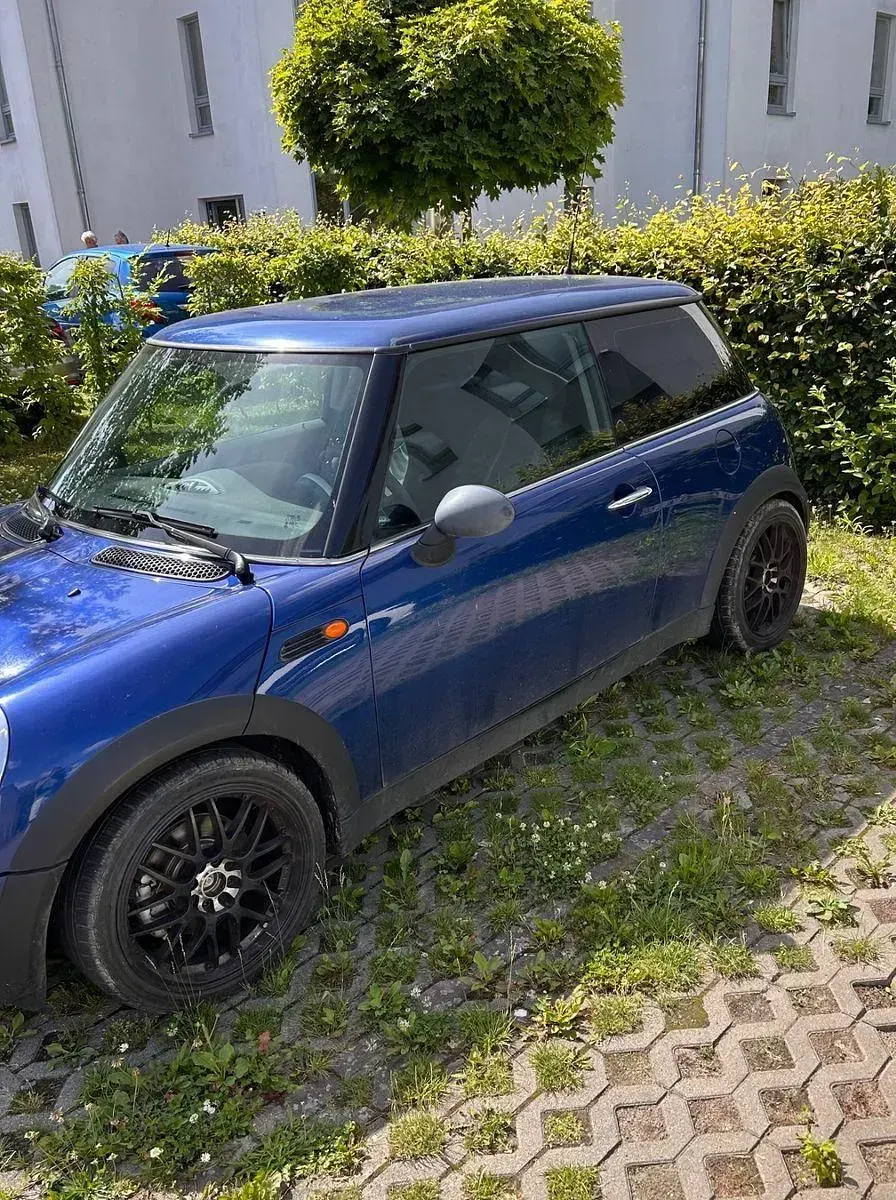 Gebraucht Mini ONE 90 PS (66 kW) 2002 Blau Kleinwagen