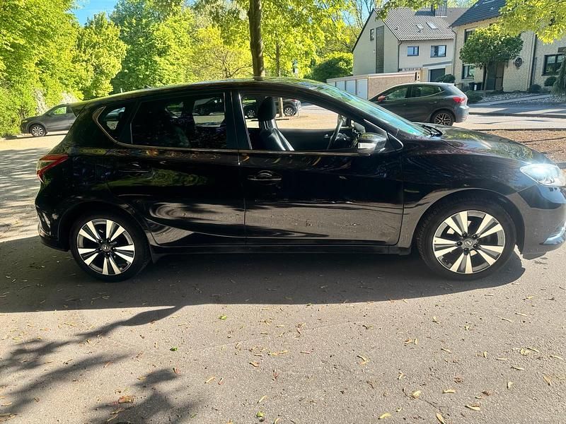 Gebraucht Nissan Pulsar Tekna 115 PS (84 kW) 2017 Schwarz Kleinwagen