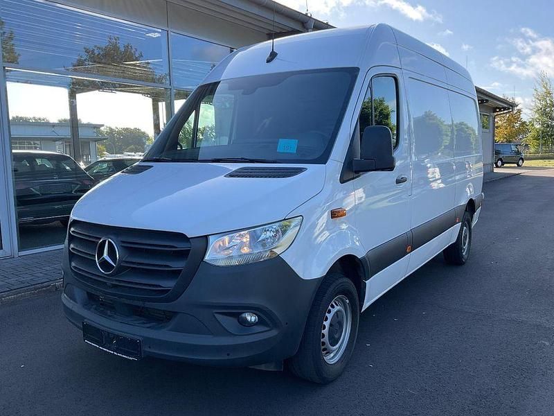 Arktikweiss Gebraucht 2023 Mercedes Sprinter Van | 35.699 € (Guter Preis) - Bild 1/4