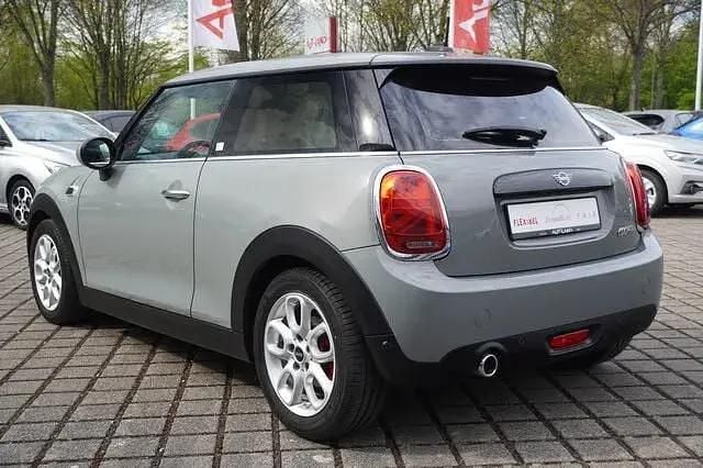 Używany Mini Cooper 136 KM (100 kW) 2019 Szary Hatchback