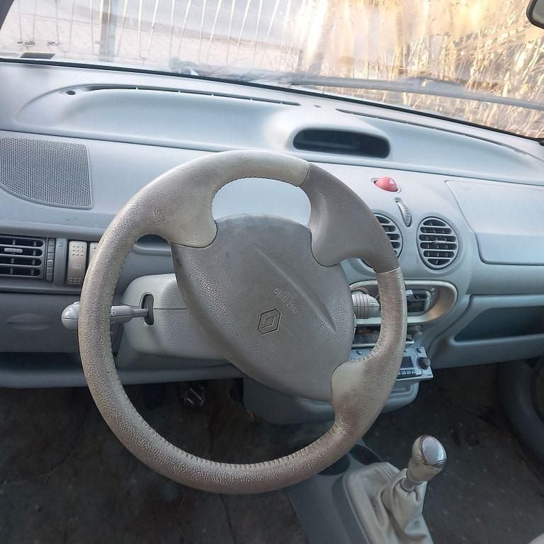 Gebraucht Renault Twingo Initiale 58 PS (42 kW) 2001 Gold Kleinwagen