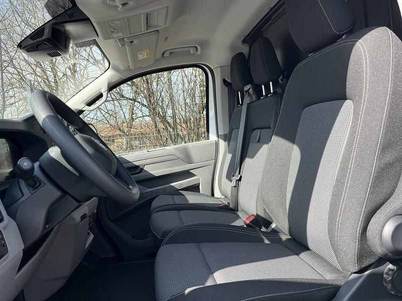 Neu VW T7 100 kW (136 PS) 2026 Clear white Van