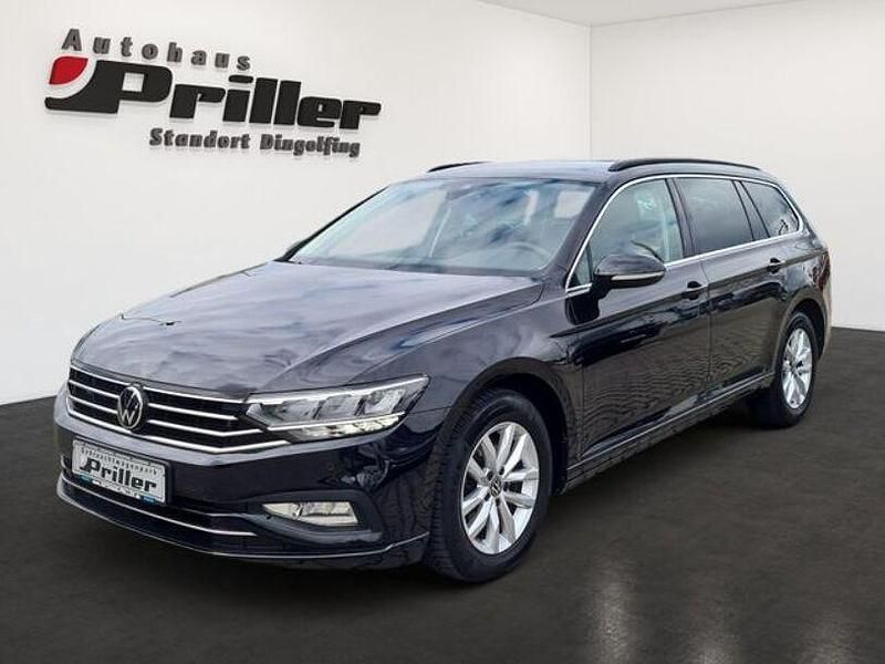 Deep black perleffekt Gebraucht 2021 VW Passat Business Kombi | 23.900 € (Fairer Preis) - Bild 1/4