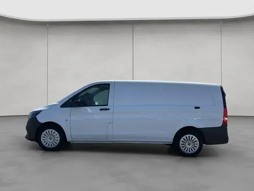 Gebraucht Mercedes Vito 163 PS (119 kW) 2025 Weiß Van