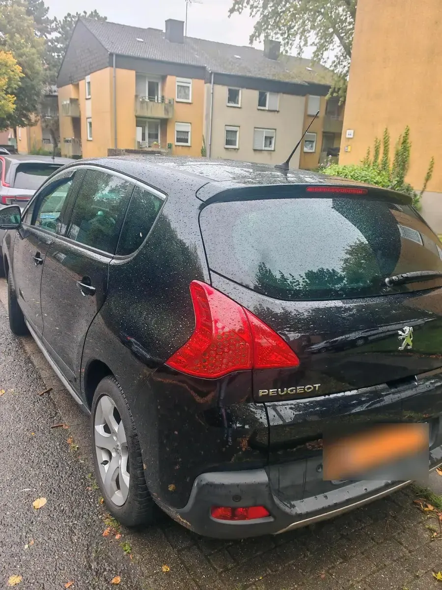 Gebraucht Peugeot 3008 156 PS (114 kW) 2011 Schwarz Kombi