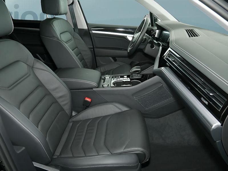 Gebraucht VW Touareg 286 PS (210 kW) 2025 Schwarz SUV