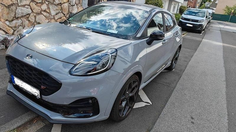 Gebraucht Ford Puma ST 200 PS (147 kW) 2024 Grau SUV