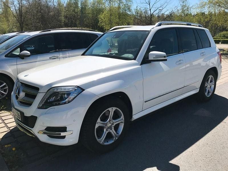 Weiß Gebraucht 2013 Mercedes GLK200 SUV | 17.400 € (Teuer) - Bild 1/4