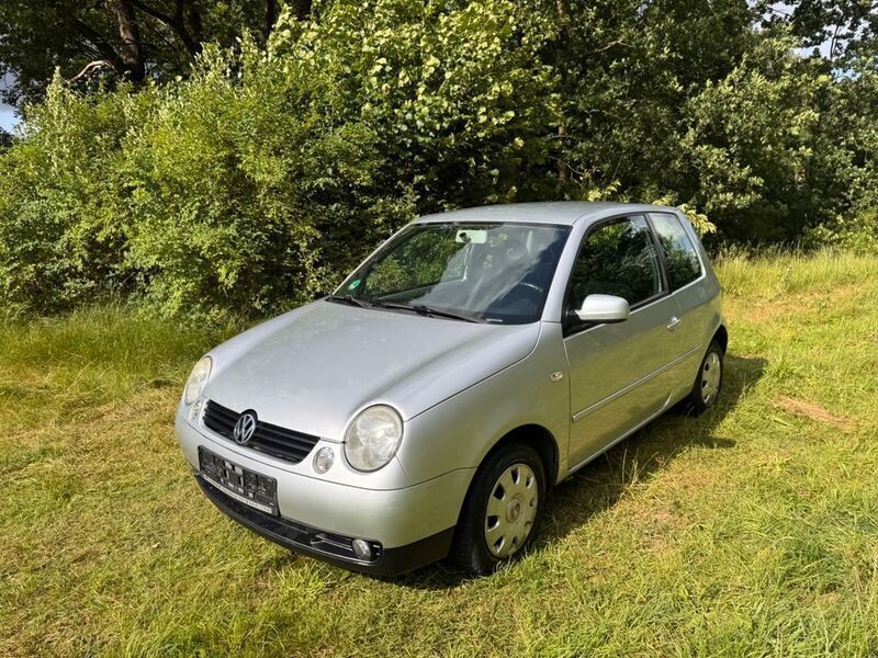 Silber Gebraucht 2004 VW Lupo Basis Kleinwagen | 1.999 € (Etwas zu teuer) - Bild 1/4