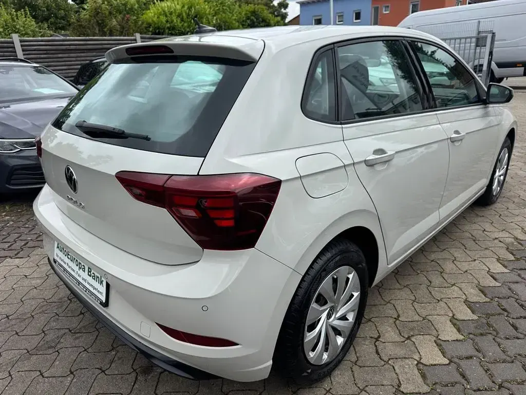 Gebraucht VW Polo Life 80 PS (58 kW) 2023 Ascotgrau Kleinwagen