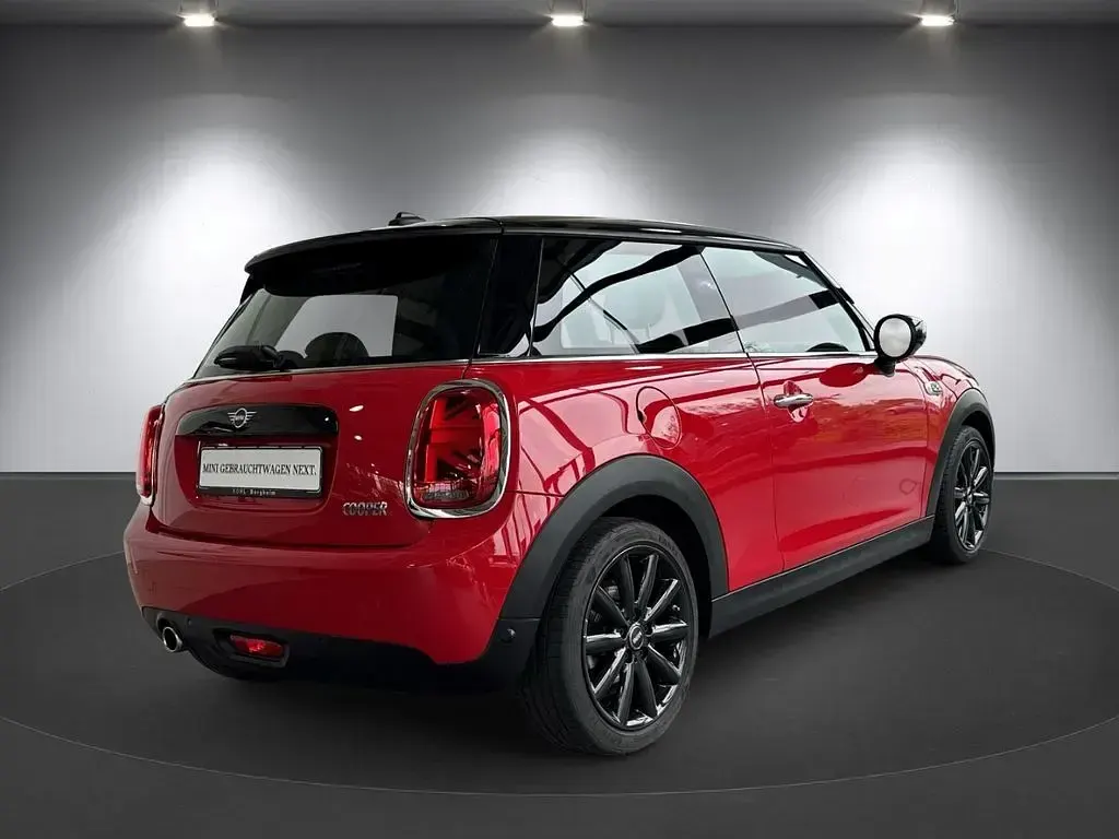 Gebraucht Mini Cooper Chili 136 PS (100 kW) 2021 Rot Kleinwagen