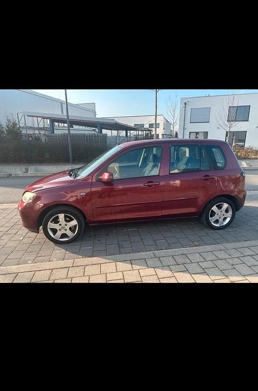 Gebraucht Mazda 2 90 PS (66 kW) 2007 Rot Kleinwagen