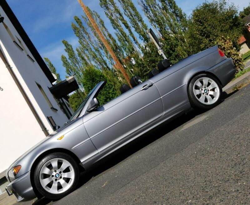 Grau Gebraucht 2004 BMW 325 Cabriolet Cabrio | 11.400 € - Bild 1/4