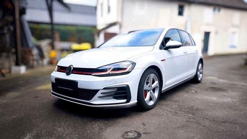 Gebraucht VW Golf VII GTI 245 PS (180 kW) 2019 Weiß Limousine