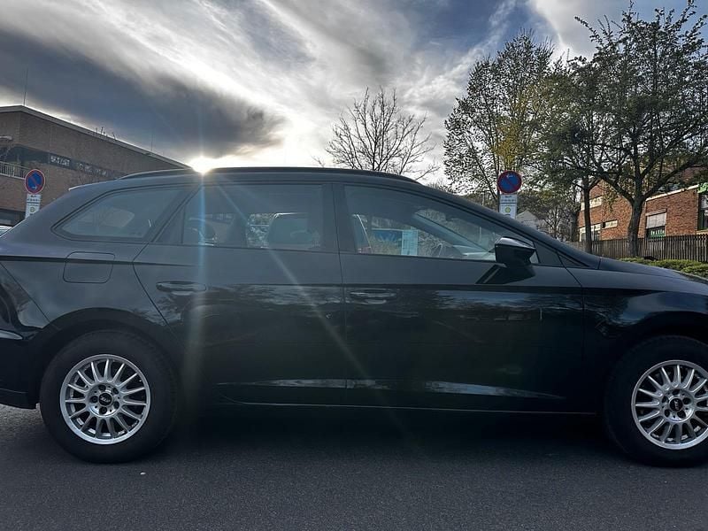 Gebraucht Seat Leon ST 105 PS (77 kW) 2016 Schwarz Kombi