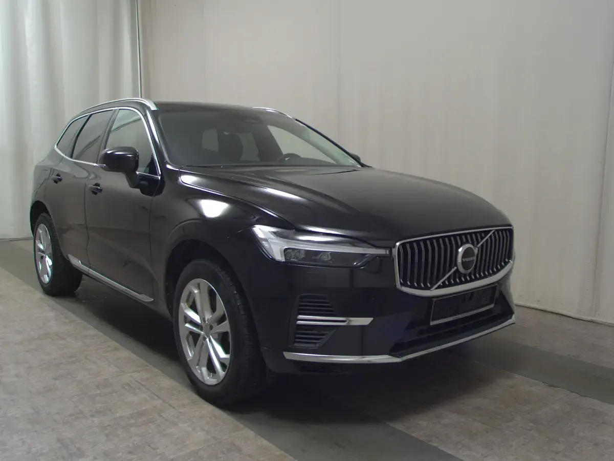 Gebraucht Volvo XC60 Plus 398 PS (292 kW) 2023 Schwarz SUV