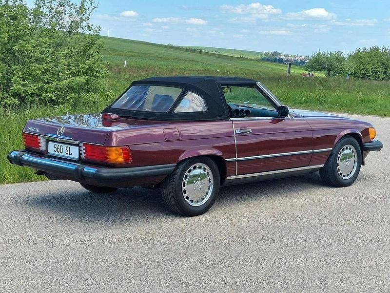 Gebraucht Mercedes 560 227 PS (166 kW) 1987 Pajettrot Cabrio