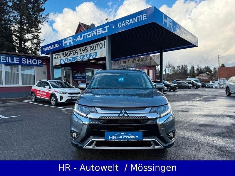 Gebraucht Mitsubishi Outlander Top 150 PS (110 kW) 2019 Grau SUV