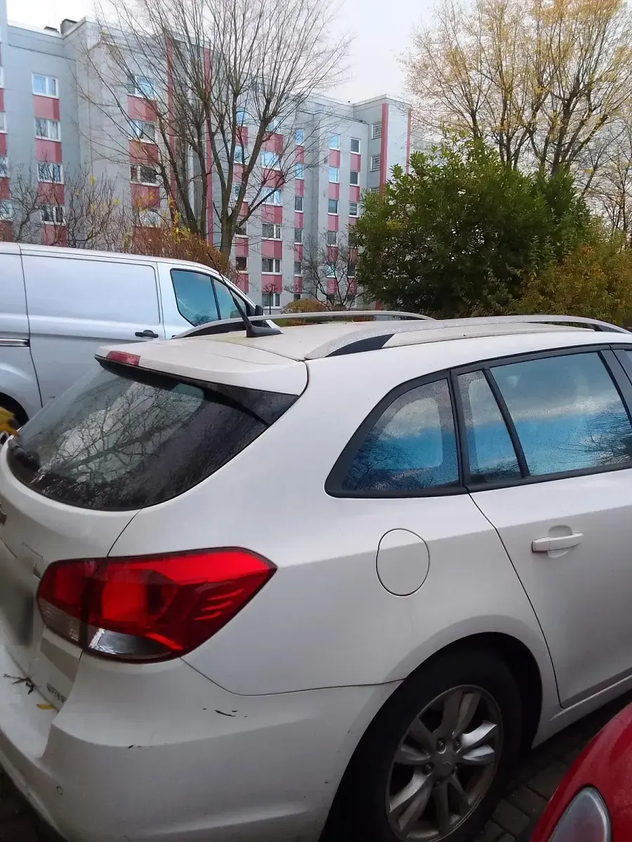 Gebraucht Chevrolet Cruze 130 PS (95 kW) 2012 Weiß Kombi