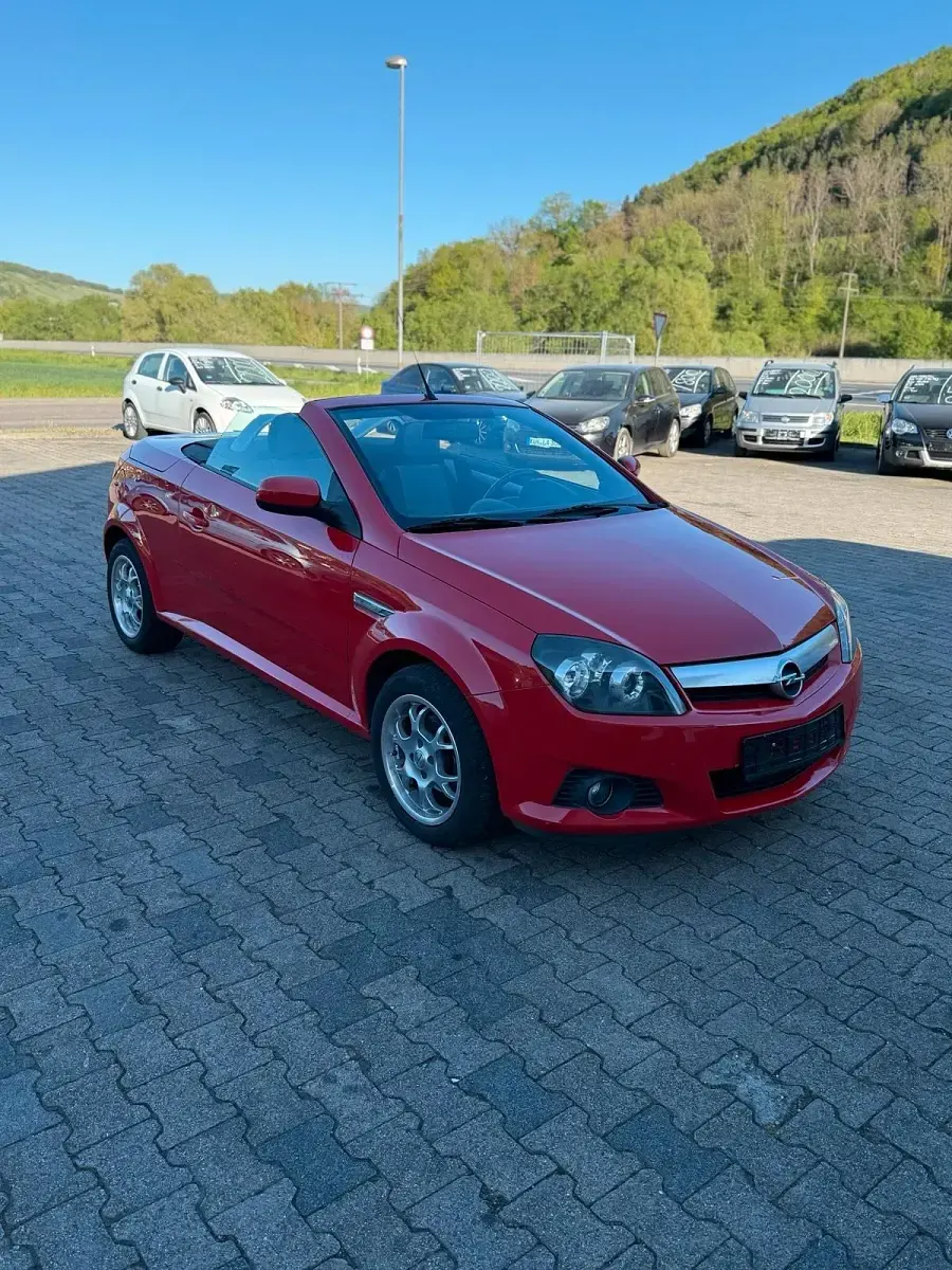 Gebraucht Opel Tigra 125 PS (91 kW) 2005 Rot Cabrio
