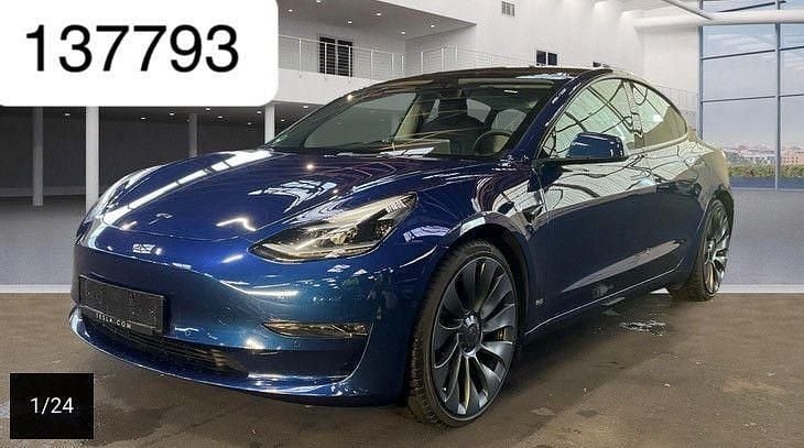 Blau Gebraucht 2022 Tesla Model 3 Performance Limousine | 31.450 € (Guter Preis) - Bild 1/4