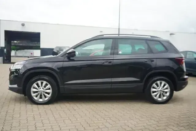 Gebraucht Skoda Karoq 150 PS (110 kW) 2024 Blackmagicmet. SUV
