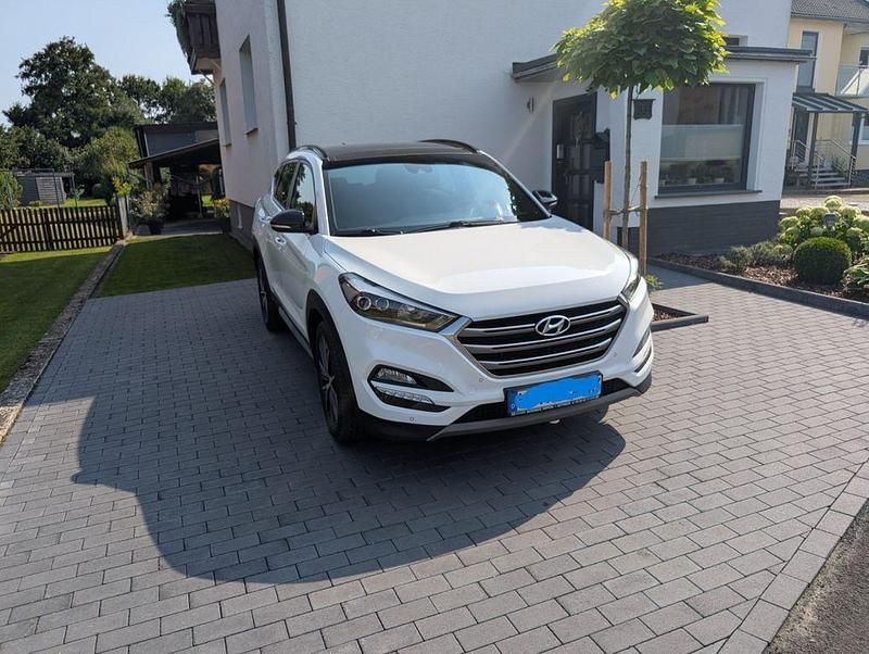 Gebraucht Hyundai Tucson Passion 178 PS (130 kW) 2017 Weiß SUV