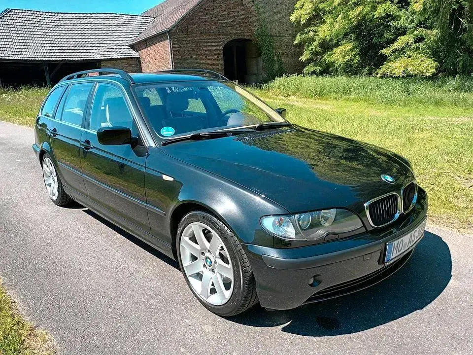 Gebraucht BMW 320 170 PS (125 kW) 2004 Schwarz Kombi