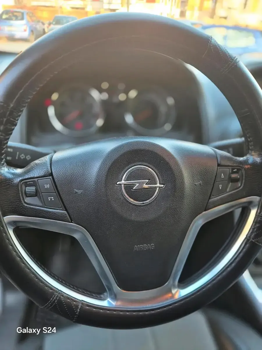 Gebraucht Opel Antara 184 PS (135 kW) 2012 Weiß SUV