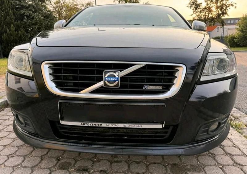 Second-hand Volvo V50 136 CP (100 kW) 2009 Negru Break