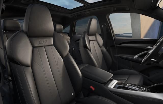 Neu Audi Q5 Sportback S-Line 204 PS (150 kW) 2025 Sakhirgold metallic sakhirgold metallic SUV