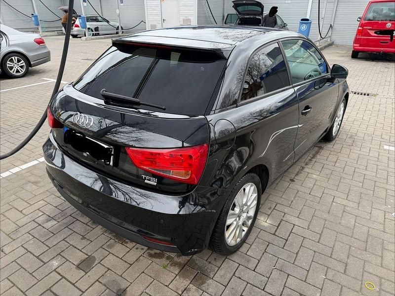 Gebraucht Audi A1 Sport 82 PS (60 kW) 2016 Schwarz Kleinwagen