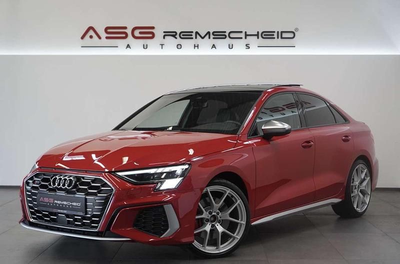 Rot Gebraucht 2022 Audi S3 Ambiente Limousine | 38.800 € (Fairer Preis) - Bild 1/3