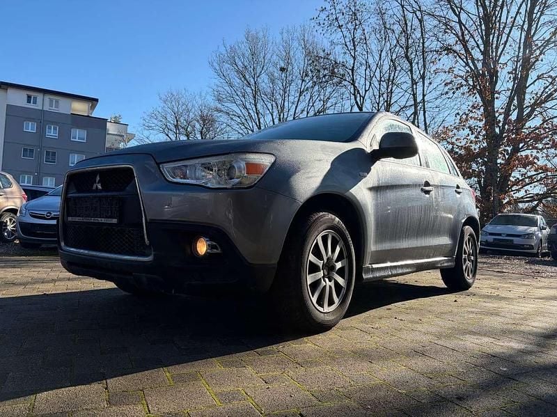 Gebraucht Mitsubishi ASX Invite 150 PS (110 kW) 2012 Platinumgrau (m) SUV