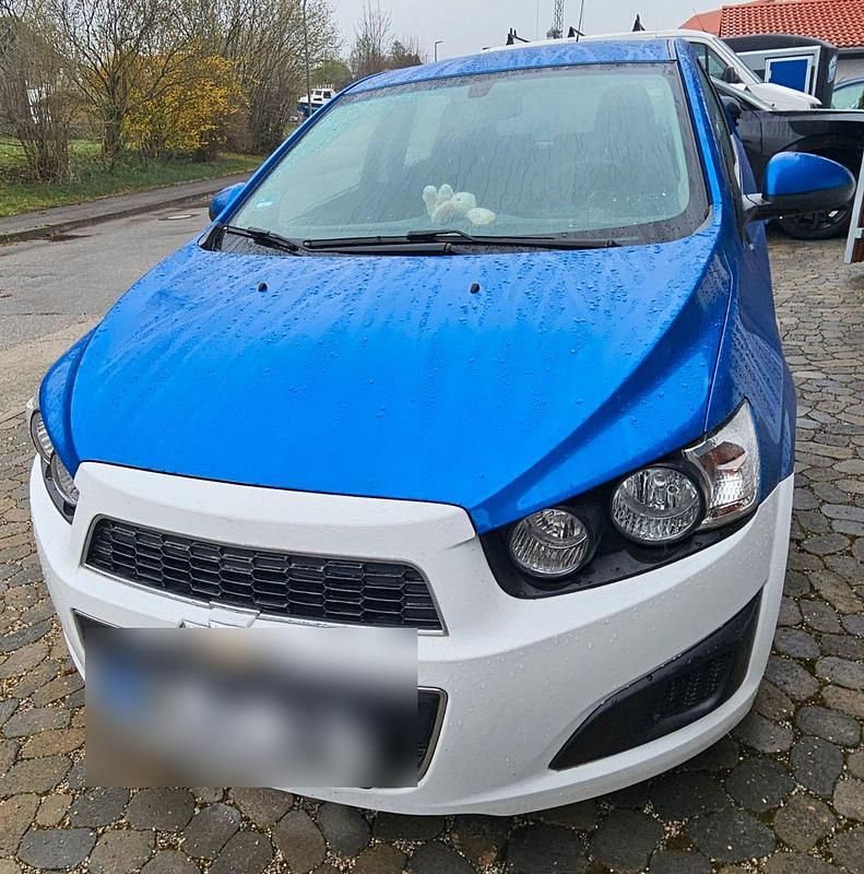 Second-hand Chevrolet Aveo 101 CP (74 kW) 2012 Albastru Hatchback