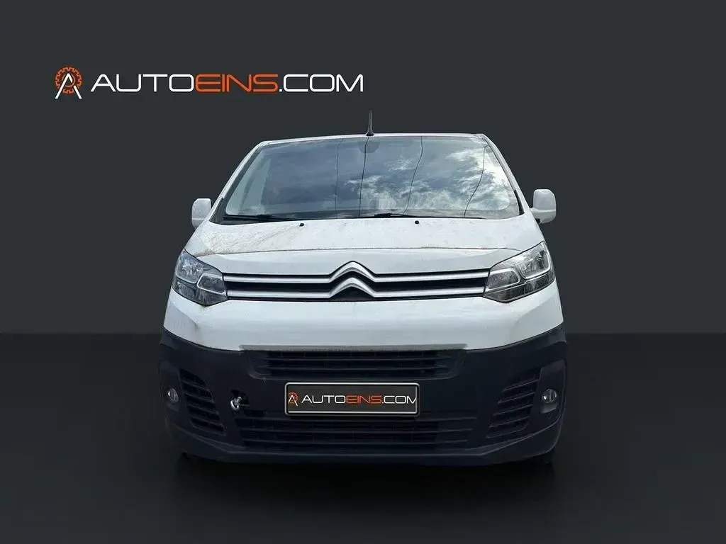 Używany Citroën Jumpy Business Class 116 KM (85 kW) 2016 Biały Minivan